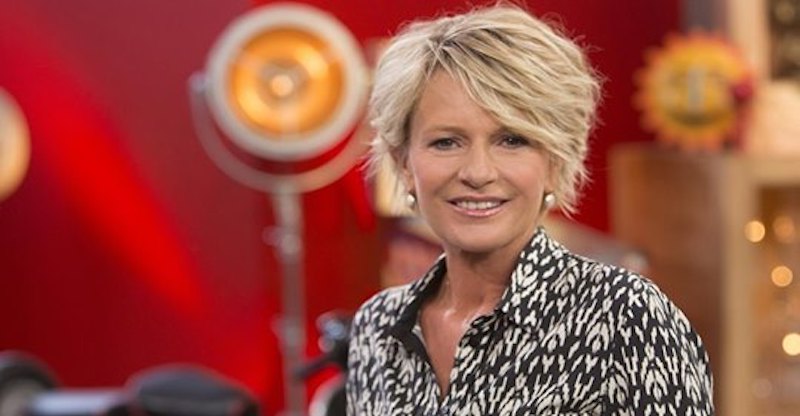 Quelles Sont Les Marques Que Porte Sophie Davant Sophie Davant (Affaire Conclue): Elle se moque des vêtements d’un